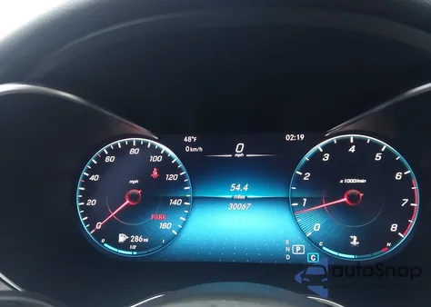 2021 Mercedes-Benz C 300 Sedan z USA, uszkodzony, nr VIN W1KWF8DB2MR646893